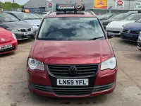 Used VW Touran SE 138 HP (101 kW) 2009 Red MPV