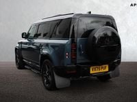 Used Land Rover Defender SE Dynamic 2025 Tasman blue SUV