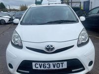 Used Toyota Aygo Style 68 HP (50 kW) 2013 White Hatchback