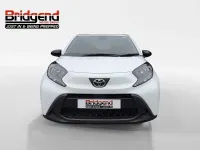 Used Toyota Aygo X PURE 72 HP (52 kW) 2024 White SUV