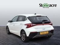 Used Hyundai i20 Premium 99 HP (72 kW) 2025 White Hatchback