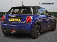 Used Mini Cooper Classic 136 HP (100 kW) 2018 Blue Hatchback