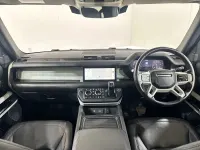 Used Land Rover Defender HSE 2021 Pangea green SUV