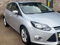 Used Ford Focus Zetec 2014 Silver Hatchback