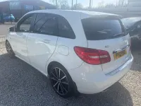Used Mercedes B180 109 HP (80 kW) 2012 White Hatchback