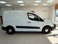 Used Citroën Berlingo 75 HP (55 kW) 2011 White MPV