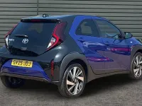 Used Toyota Aygo X 72 HP (52 kW) 2025 Blue SUV
