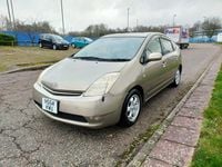 Used Toyota Prius T3 76 HP (55 kW) 2018 Brown/gold Hatchback