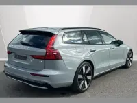 Usado Volvo V60 Plus 345 HP (253 kW) 2025 Cinzento Carrinha