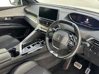 Used Peugeot 5008 GT 130 HP (95 kW) 2023 White SUV