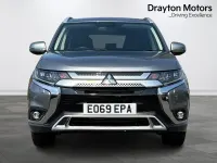 Usado Mitsubishi Outlander 150 HP (110 kW) 2019 Cinzento SUV