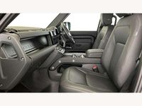 Used Land Rover Defender SE Dynamic 249 HP (183 kW) 2024 Black SUV