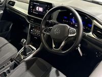 Used VW T-Roc Life 150 HP (110 kW) 2024 Grey SUV
