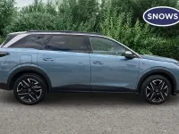 Used Peugeot 5008 GT 145 HP (106 kW) 2025 Blue SUV