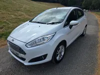Used Ford Fiesta Zetec 2016 White Hatchback