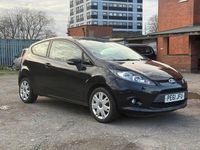 Używany Ford Fiesta 2011 Czarny Hatchback