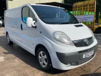Used Vauxhall Vivaro Sportive 115 HP (84 kW) 2012 White MPV
