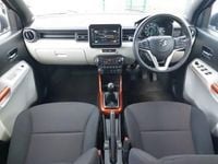Usado Suzuki Ignis SZ5 90 HP (66 kW) 2018 Preto SUV
