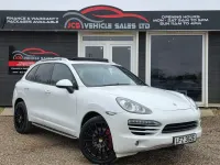 Used Porsche Cayenne 245 HP (180 kW) 2012 White SUV