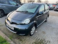 Used Toyota Aygo 67 HP (49 kW) 2010 Grey Hatchback