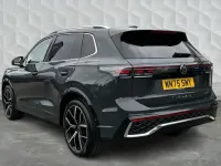 Używany VW Tiguan R-line 150 KM (110 kW) 2025 Szary SUV