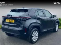 Used Toyota Yaris Hybrid 116 HP (85 kW) 2025 Eclipse black (metallic paint) Estate