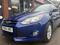 Usado Ford Focus Titanium 125 HP (91 kW) 2014 Azul Citadino