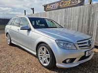 Usado Mercedes C200 136 HP (100 kW) 2011 Prateado Carrinha