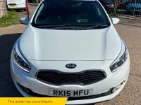 Używany Kia Ceed 126 KM (92 kW) 2015 Biały Hatchback