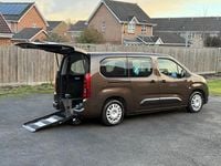 Used Vauxhall Combo Design Edition 110 HP (80 kW) 2020 Brown MPV