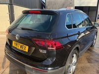 Used VW Tiguan SEL 180 HP (132 kW) 2017 Black SUV