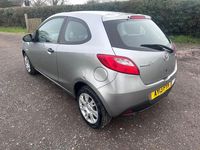 Używany Mazda 2 84 KM (61 kW) 2013 Srebrny Hatchback