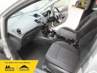 Used Ford Fiesta Zetec 125 HP (91 kW) 2013 Silver Hatchback