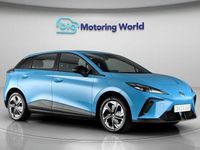 Begagnad MG MG4 EV SE 319 kW (435 HK) 2022 Blå Halvkombi