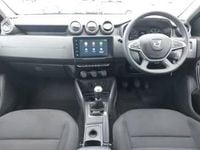 Used Dacia Duster Comfort 90 HP (66 kW) 2022 Orange SUV