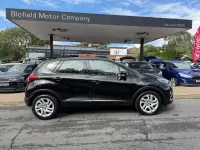 Used Renault Captur Dynamique 90 HP (66 kW) 2015 Black SUV