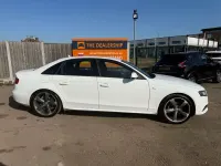 Second-hand Audi A4 Black Edition 170 CP (125 kW) 2011 Alb Berlinǎ