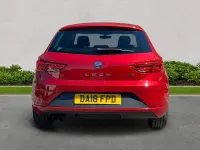 Begagnad Seat Leon FR 125 HK (91 kW) 2018 Röd Halvkombi