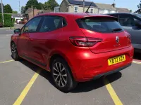 Used Renault Clio Evolution 90 HP (66 kW) 2023 Red Hatchback