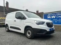 Used Vauxhall Combo 100 HP (73 kW) 2021 White MPV