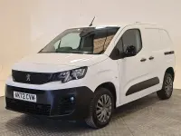 Used Peugeot Partner Premium 100 HP (73 kW) 2022 White MPV