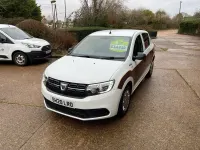Używany Dacia Sandero Essentiel 2020 Biały Hatchback