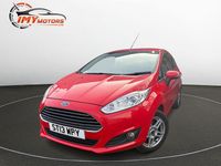 Used Ford Fiesta Zetec 82 HP (60 kW) 2013 Red Hatchback