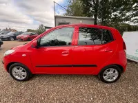 Used Hyundai i10 Comfort 78 HP (57 kW) 2009 Red Hatchback