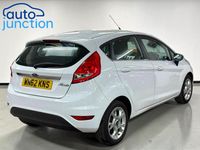 Used Ford Fiesta Zetec 82 HP (60 kW) 2012 White Hatchback