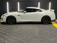 Used Nissan GT-R Prestige 570 HP (419 kW) 2016 White Coupe
