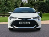 Used Toyota Corolla 122 HP (89 kW) 2021 White Hatchback