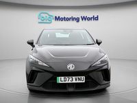 Begagnad MG MG4 EV SE 319 kW (435 HK) 2023 Svart Halvkombi