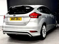 Used Ford Focus Zetec 125 HP (91 kW) 2015 Silver Hatchback