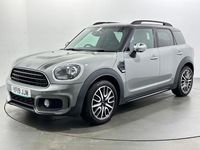 Usado Mini Cooper D Sport 150 HP (110 kW) 2019 Cinzento Citadino